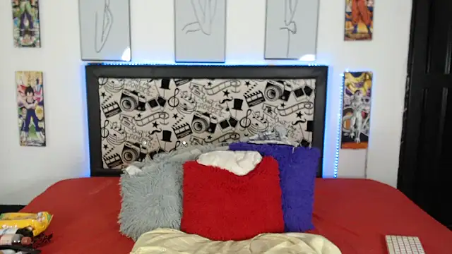 Rihana14 online show from 03-04-26, 09:44