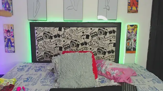 Rihana14 online show from 11-06-25, 08:57