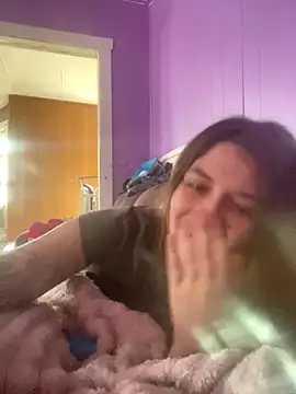 itzcheyduh online show from 10-07-25, 02:40