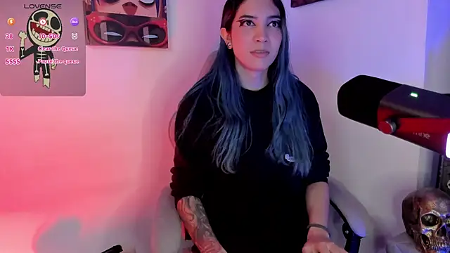 sofi pretty uwu- online show from 04-27-26, 04:38
