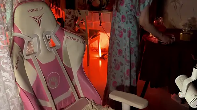 pearl princess  online show from 09-26-25, 11:11