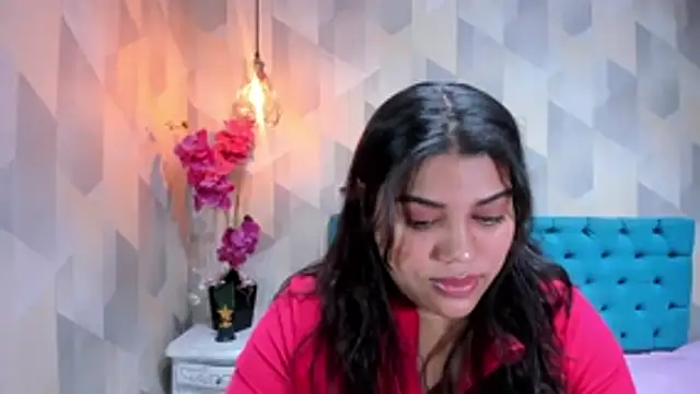 LindaBreeS online show from 05-18-26, 01:38
