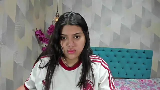 LindaBreeS online show from 09-10-25, 04:44