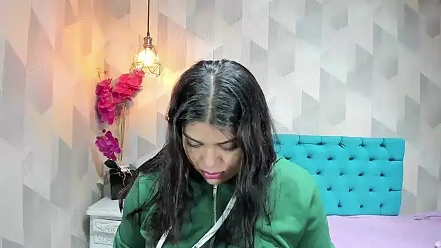 LindaBreeS online show from 05-21-26, 01:08