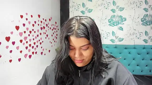 LindaBreeS online show from 03-07-25, 05:06
