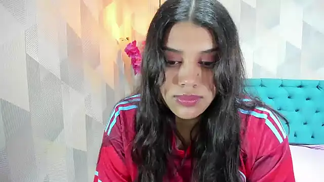 LindaBreeS online show from 06-17-26, 01:43