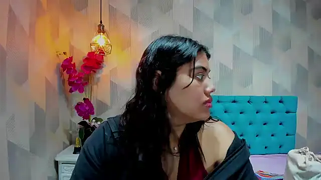 LindaBreeS online show from 03-21-26, 04:44