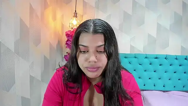 LindaBreeS online show from 06-09-26, 02:18