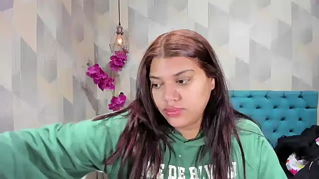 LindaBreeS online show from 09-22-25, 01:06