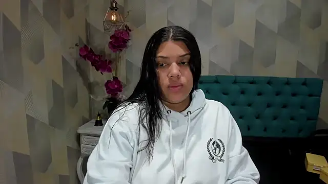 LindaBreeS online show from 10-25-25, 01:34