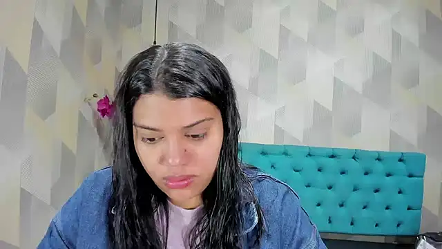 LindaBreeS online show from 10-05-25, 01:02