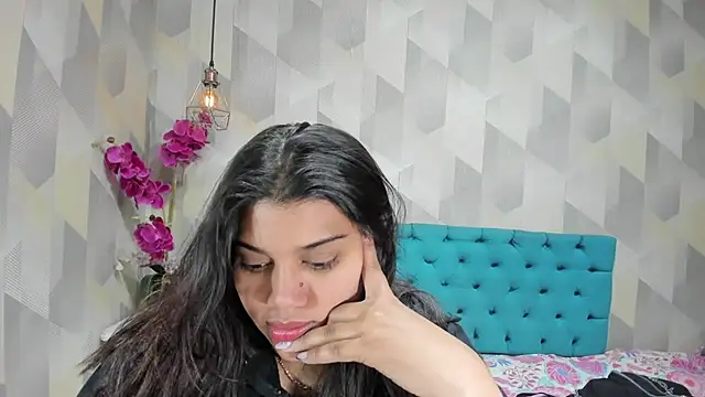 LindaBreeS online show from 09-09-25, 02:21