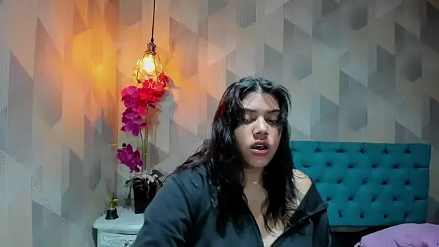 LindaBreeS online show from 02-01-26, 03:54