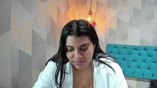 LindaBreeS online show from 06-07-26, 06:24