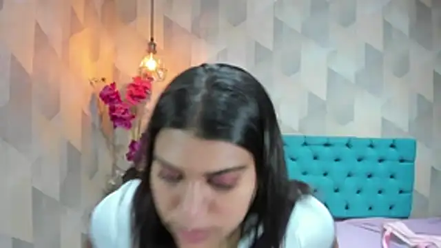 LindaBreeS online show from 06-21-26, 02:34