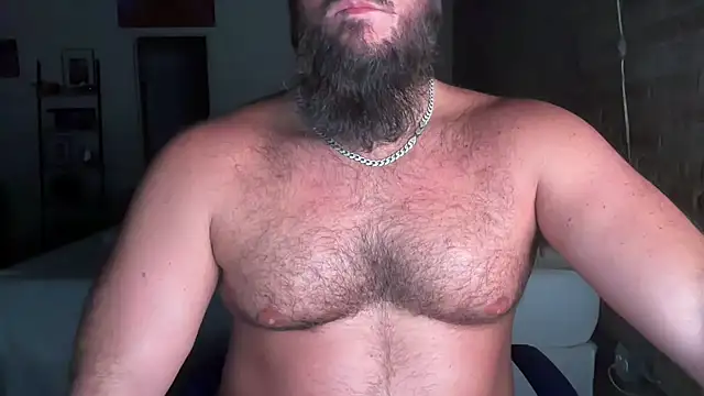 Snapshot of Barebackheat chatting on 10-19-25, 04:48 Barebackheat online show from 10-19-25, 04:48