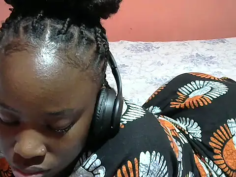 Qurate01 online show from 10-04-25, 05:25