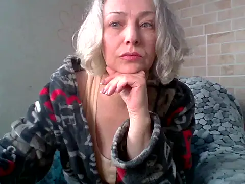 Lorie Carrie online show from 03-04-26, 07:49