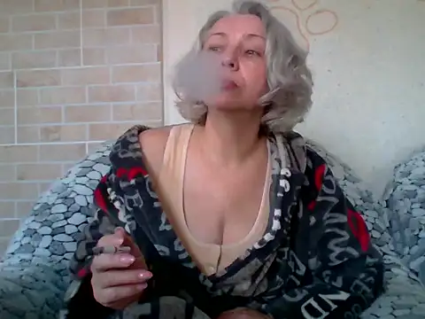 Lorie Carrie online show from 04-22-26, 08:32