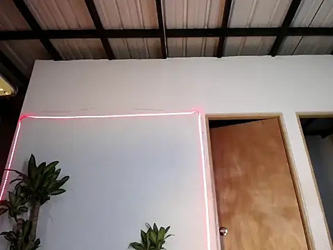 Snapshot of valeng_doll chatting on 02-15-25, 08:22 valeng doll online show from 02-15-25, 08:22