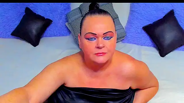 MilanaBiegert online show from 11-11-25, 05:57