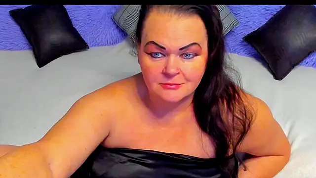 MilanaBiegert online show from 11-12-25, 05:33