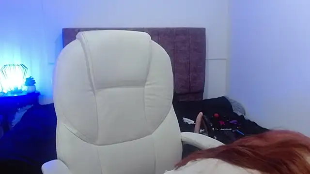 elena detroya online show from 03-04-25, 12:33