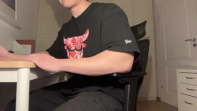 jungcock3210 online show from 02-03-26, 03:28