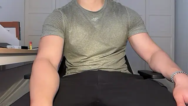 jungcock3210 online show from 11-08-25, 10:41