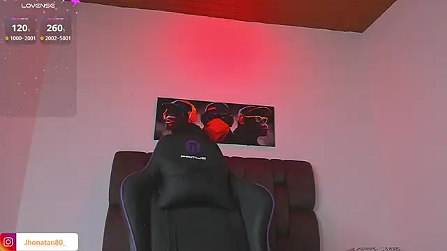 Snapshot of jhotta_fox chatting on 09-29-25, 07:04 jhotta fox online show from 09-29-25, 07:04