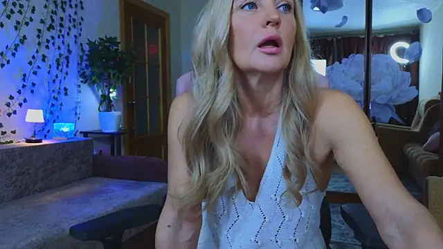 amelia blondy online show from 12-15-25, 01:50