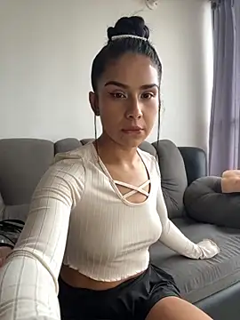 Nikothyna online show from 11-14-25, 03:26