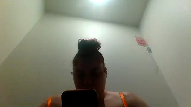 Snapshot of lolabun247 chatting on 10-03-25, 09:22 lolabun247 online show from 10-03-25, 09:22