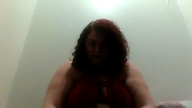 Snapshot of lolabun247 chatting on 09-16-25, 10:16 lolabun247 online show from 09-16-25, 10:16