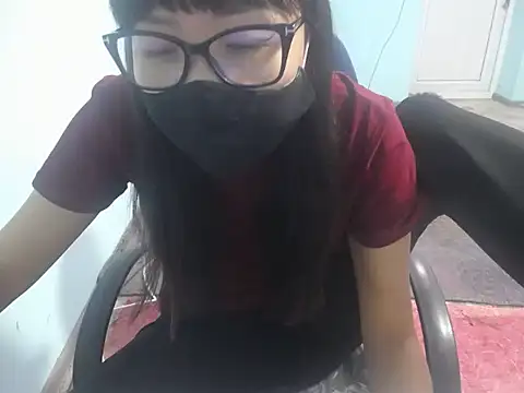 Snapshot of elllaaxx chatting on 05-02-26, 04:39 elllaaxx online show from 05-02-26, 04:39