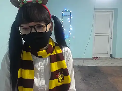 elllaaxx online show from 12-18-25, 04:50