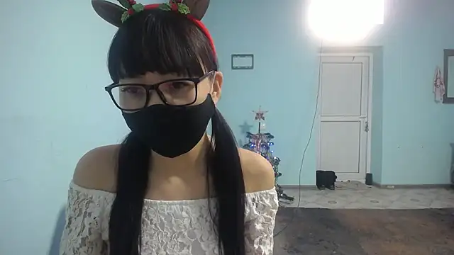 elllaaxx online show from 12-22-25, 04:12