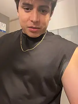 arminjones1 online show from 01-09-26, 03:57