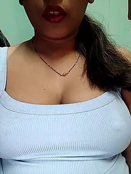 Snapshot of sexyindi_couple chatting on 03-07-25, 02:12 sexyindi couple online show from 03-07-25, 02:12