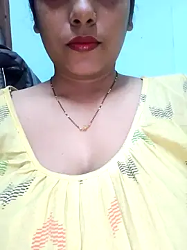 Snapshot of sexyindi_couple chatting on 03-10-25, 07:22 sexyindi couple online show from 03-10-25, 07:22