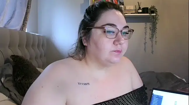 Snapshot of TheMillieMaeX chatting on 12-09-24, 11:36 TheMillieMaeX online show from 12-09-24, 11:36