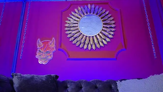 Julieta Russell online show from 04-14-26, 11:59