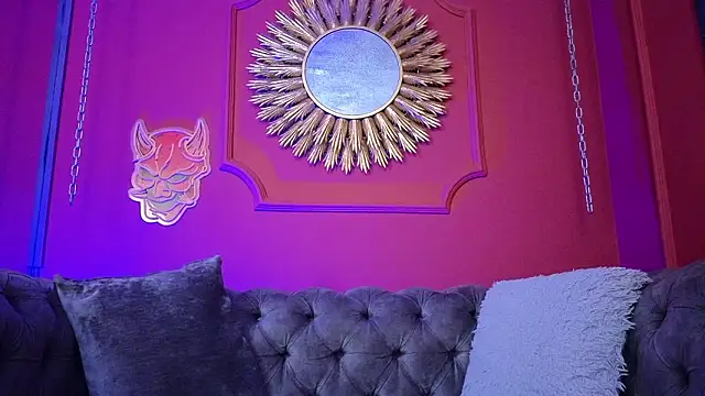 Julieta Russell online show from 02-25-26, 11:54