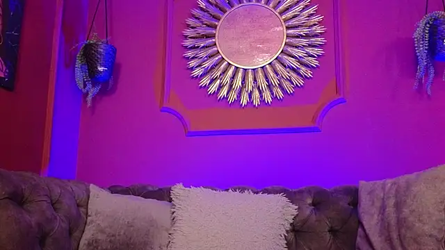 Julieta Russell online show from 01-17-26, 12:20