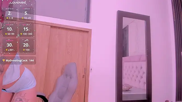 laurem-paulette online show from 10-15-25, 07:00