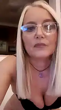 Snapshot of kikkastar chatting on 01-27-25, 10:49 kikkastar online show from 01-27-25, 10:49