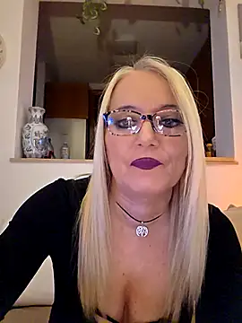 kikkastar online show from 01-15-26, 08:56