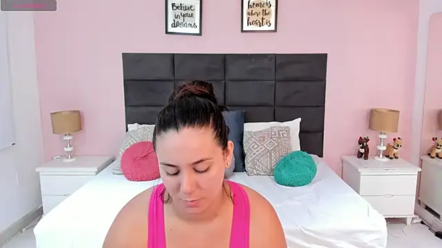 MadisonJenner online show from 11-14-25, 11:25