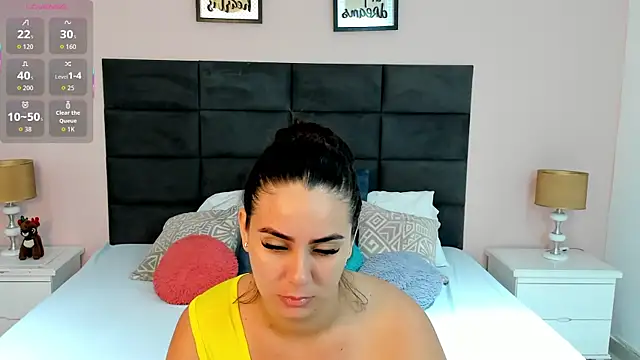 MadisonJenner online show from 11-26-25, 11:21