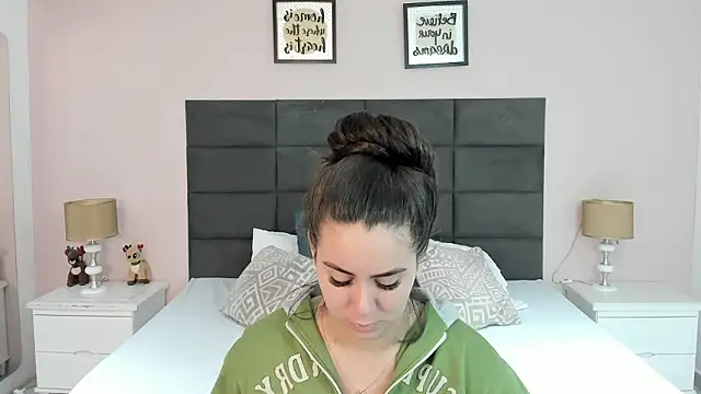 MadisonJenner online show from 01-15-26, 11:35